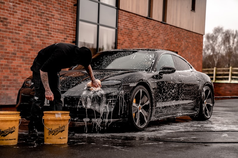 Professional foam wash for cars